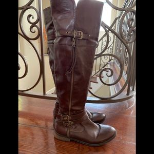 Faux leather brown boots 8 1/2
